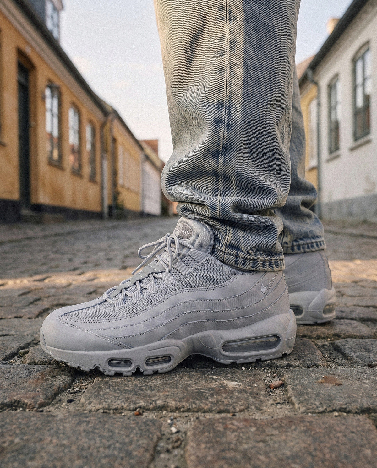 Nike Air Max 95 OG Big Bubble Wolf Grey - on foot