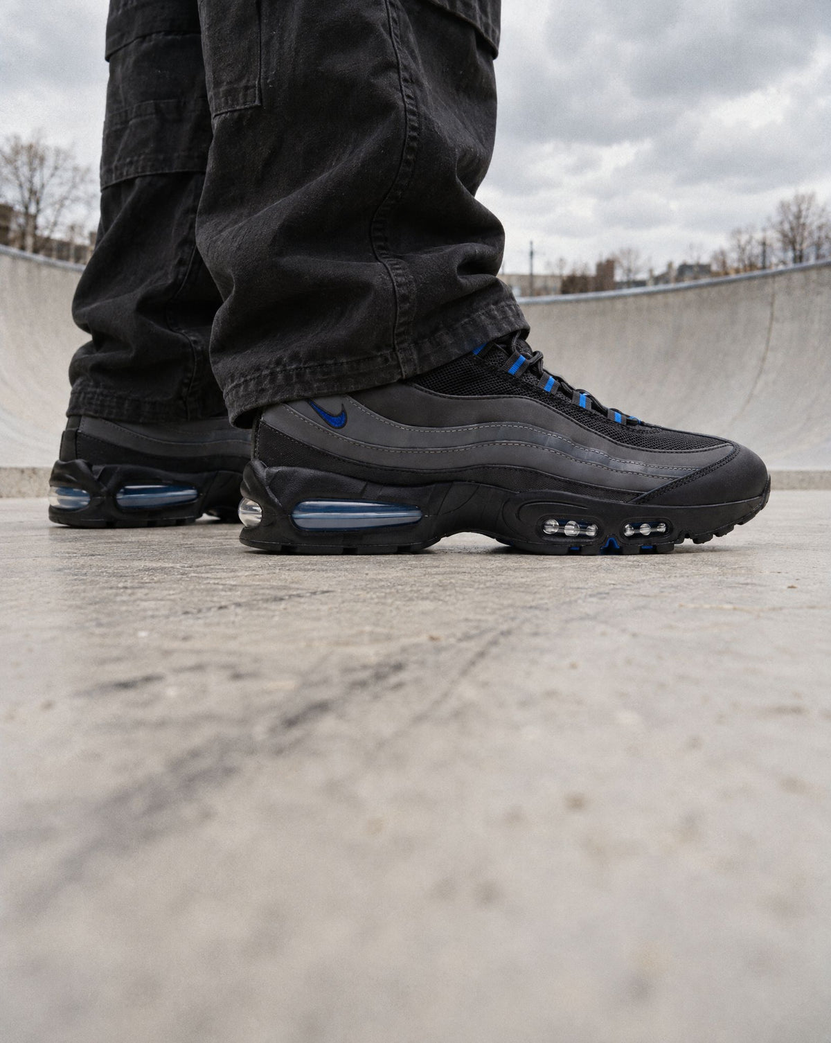Nike Air Max 95 Big Bubble Black Game Royal - on-foot