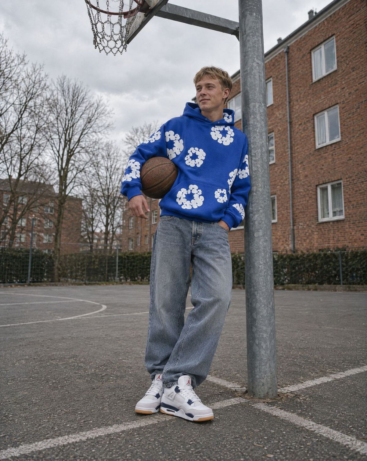 Jordan 4 Retro SB Navy - streetstyle i København