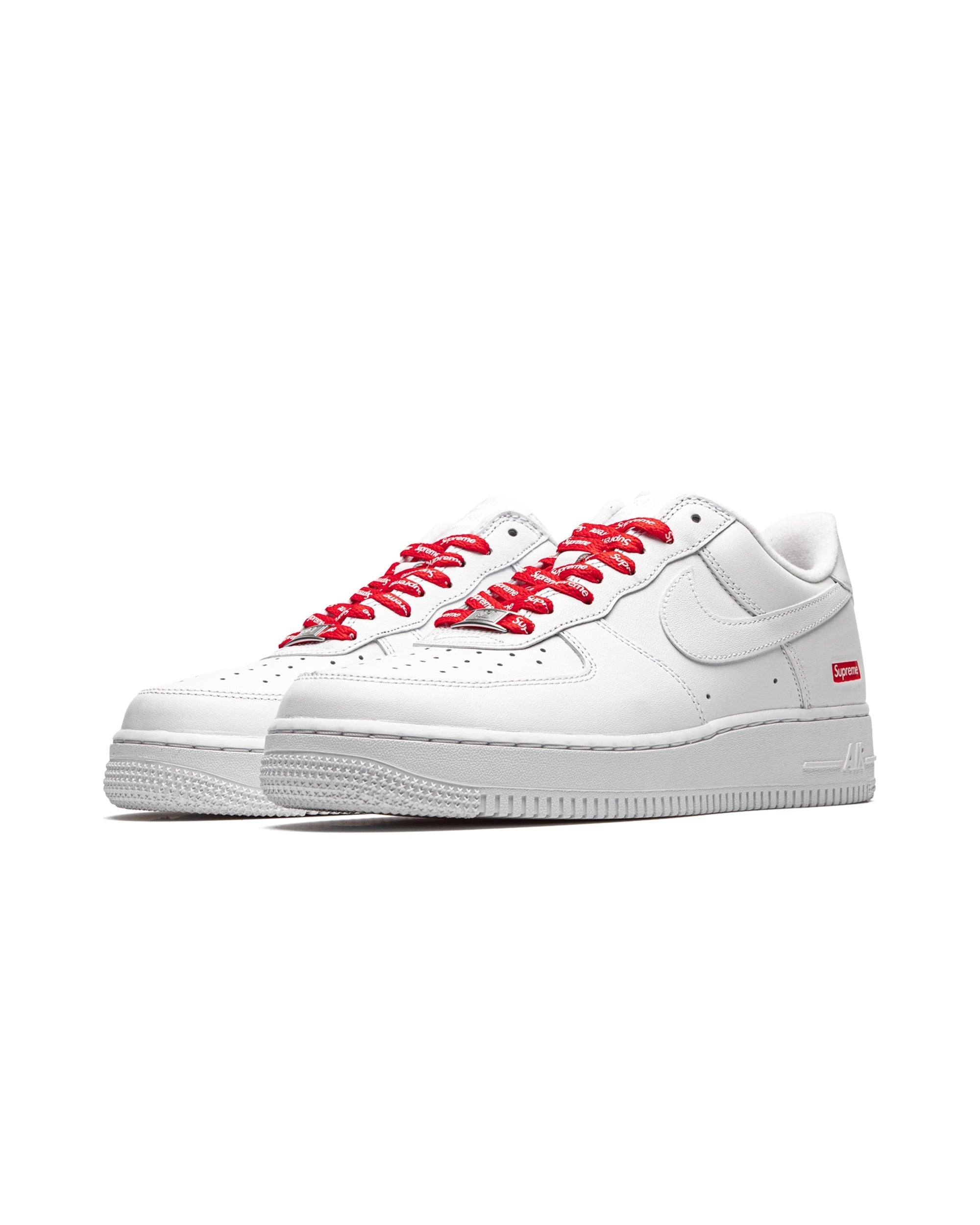 Nike Air Force 1 Low Supreme White