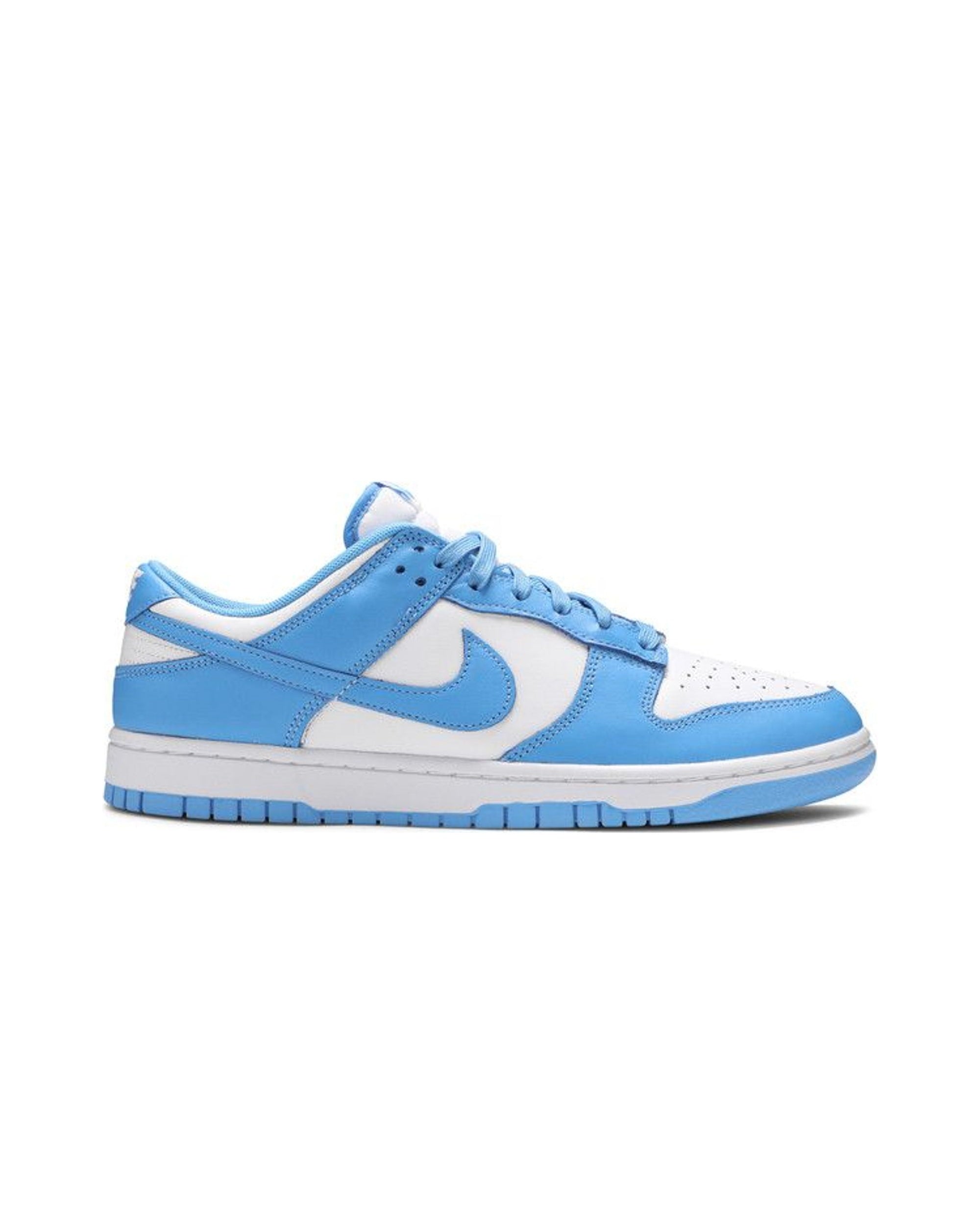 Nike Dunk Low UNC (2021)