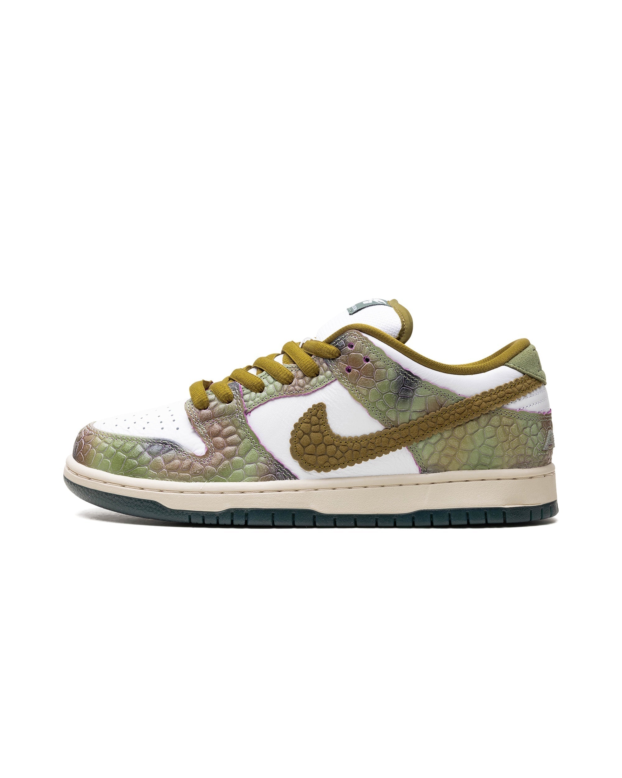 Nike SB Dunk Low Alexis Sablone Chameleon