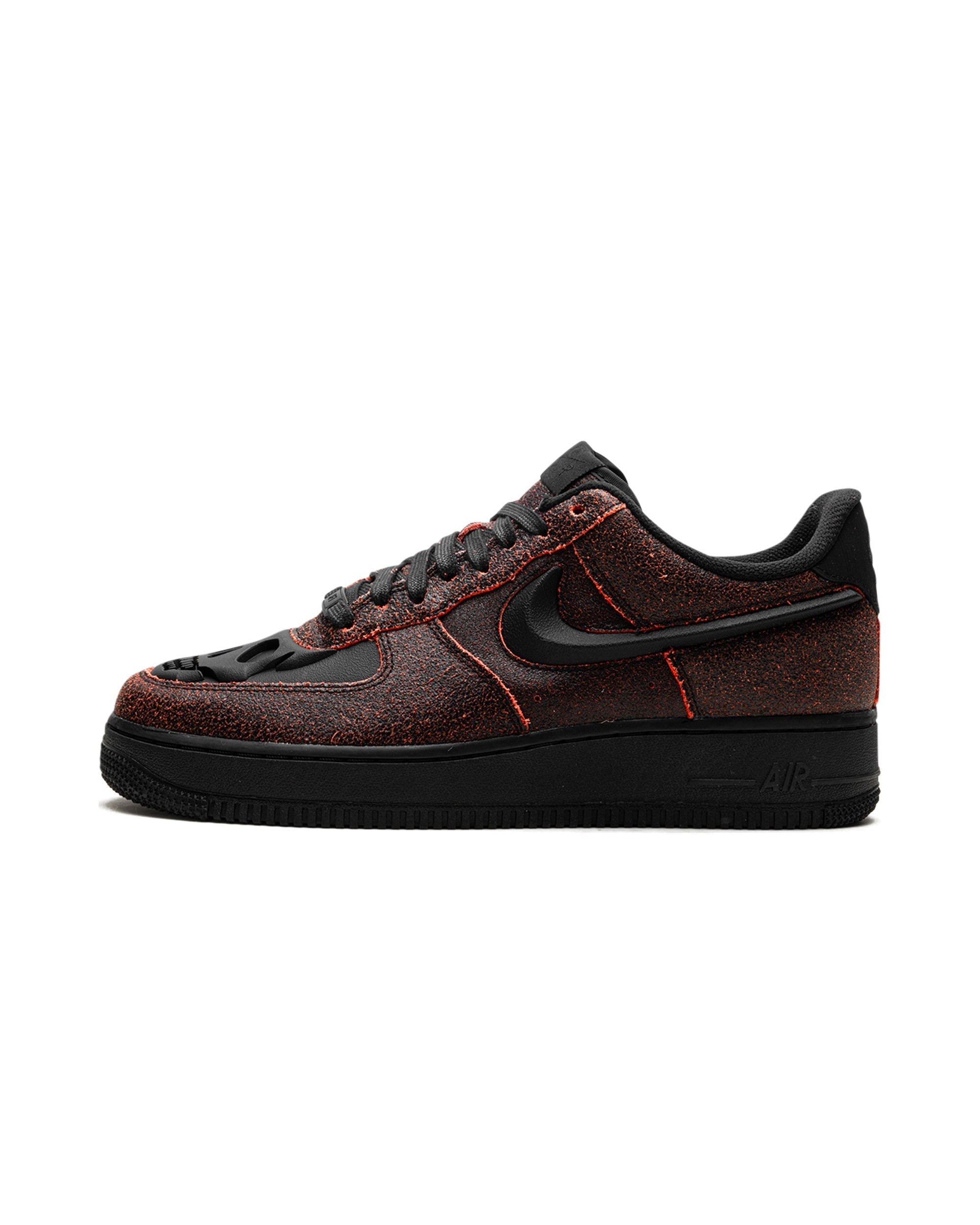 Nike Air Force 1 Low Retro QS Halloween Skull