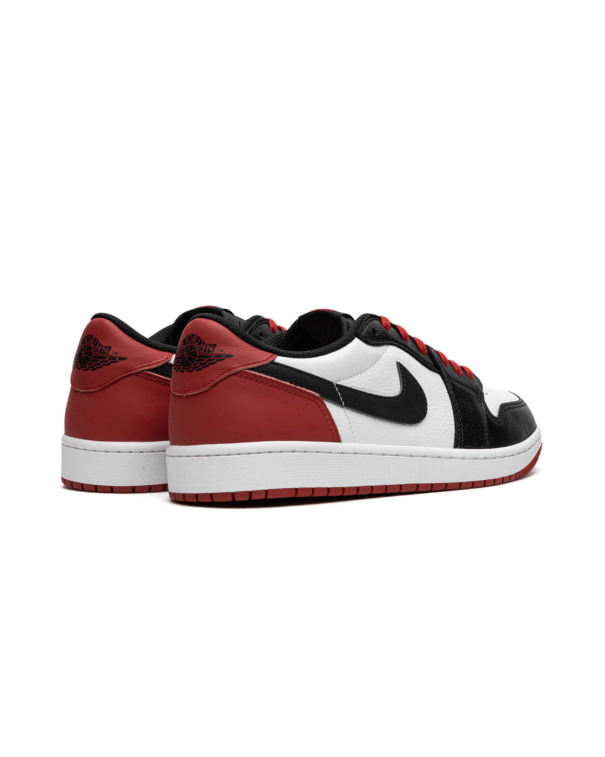 Jordan 1 Retro Low OG Black Toe (2023)