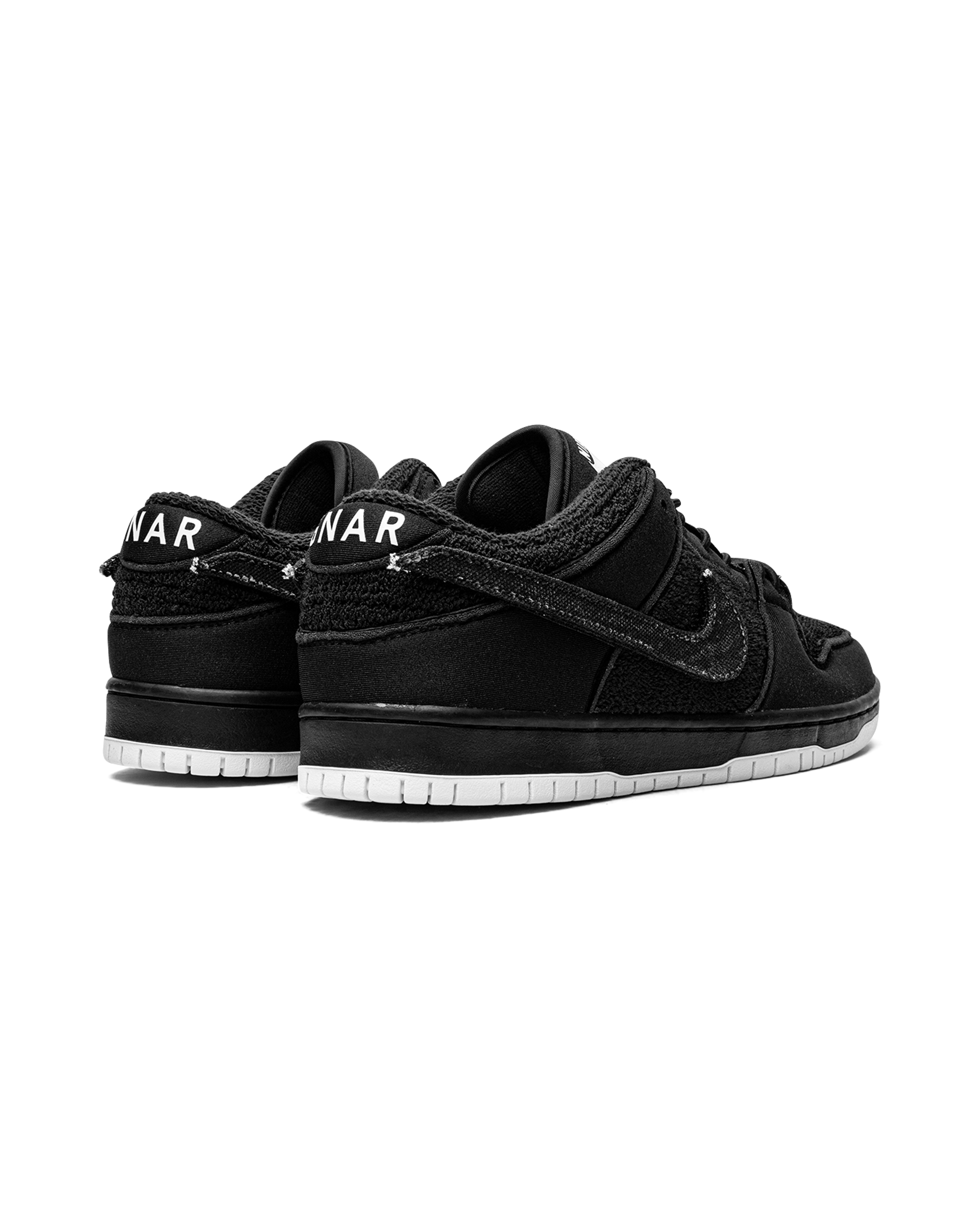 Nike SB Dunk Low Gnarhunters