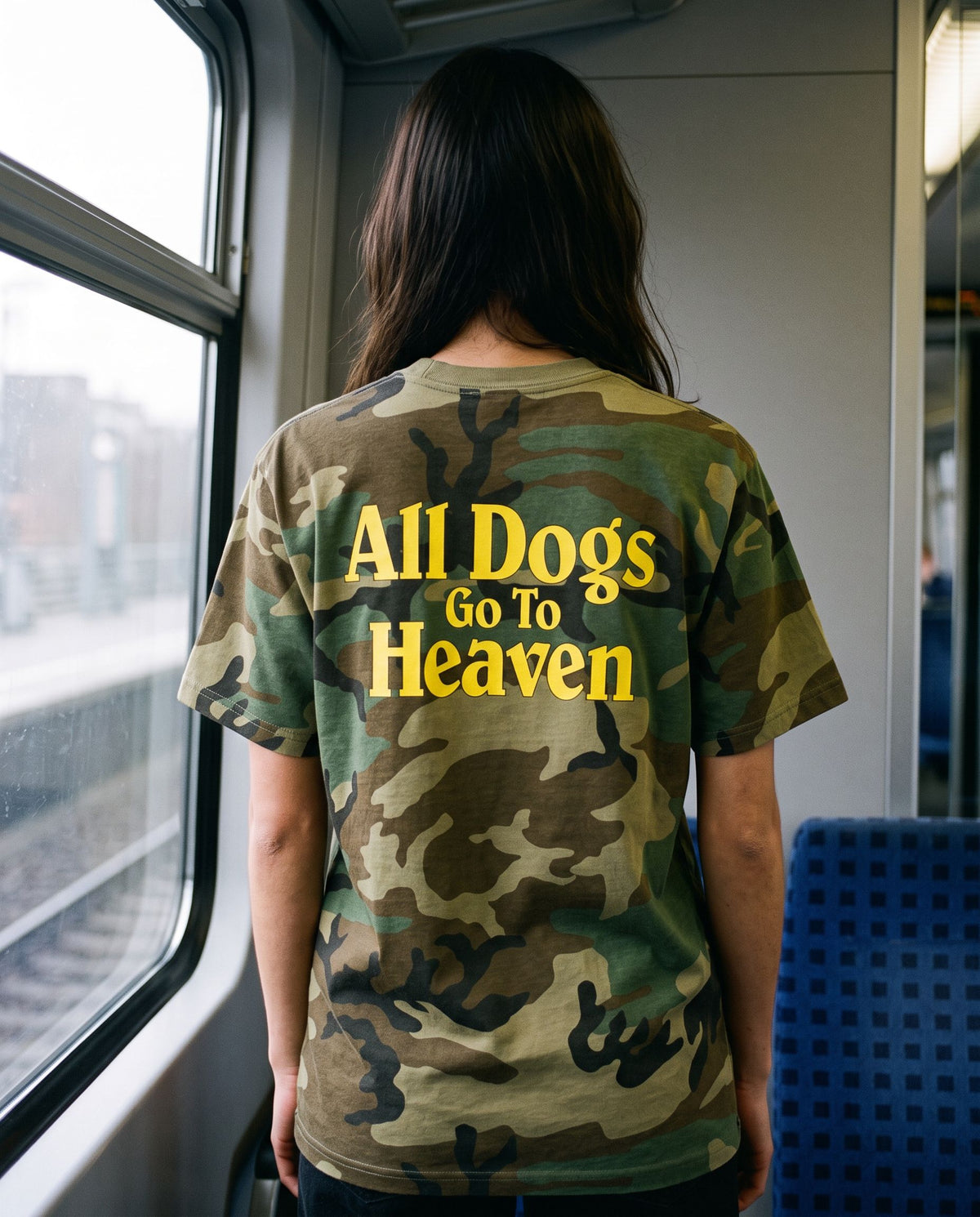 Supreme All Dogs Go To Heaven Tee Woodland Camo - detalje