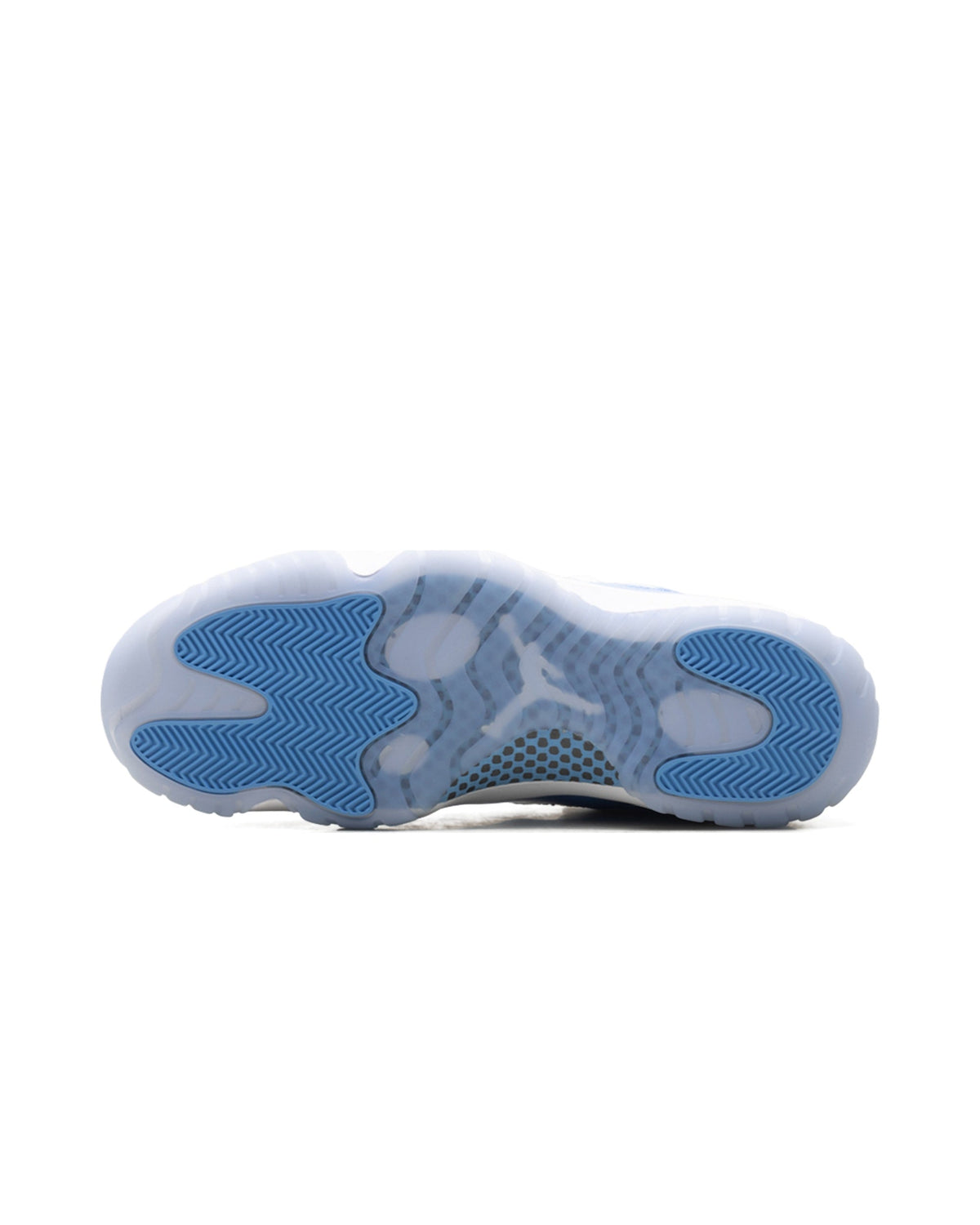 Jordan 11 Retro Low University Blue (2026)