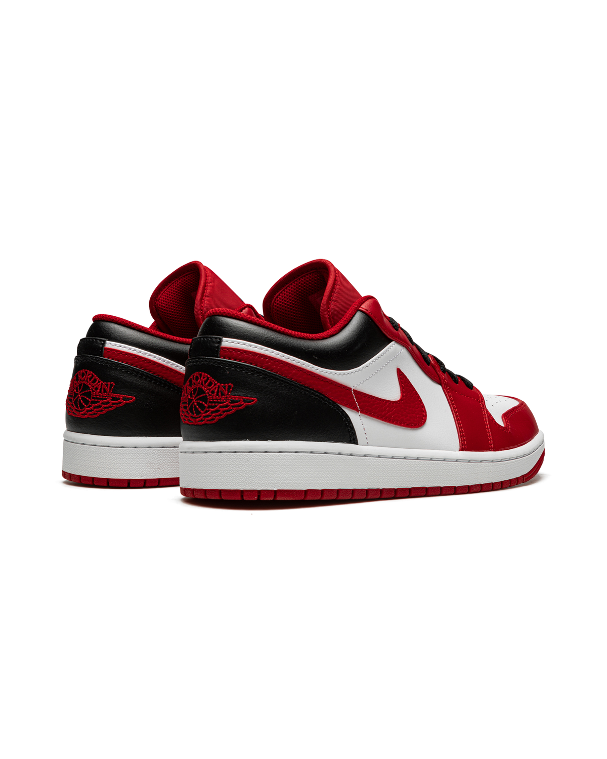 Jordan 1 Low Bulls