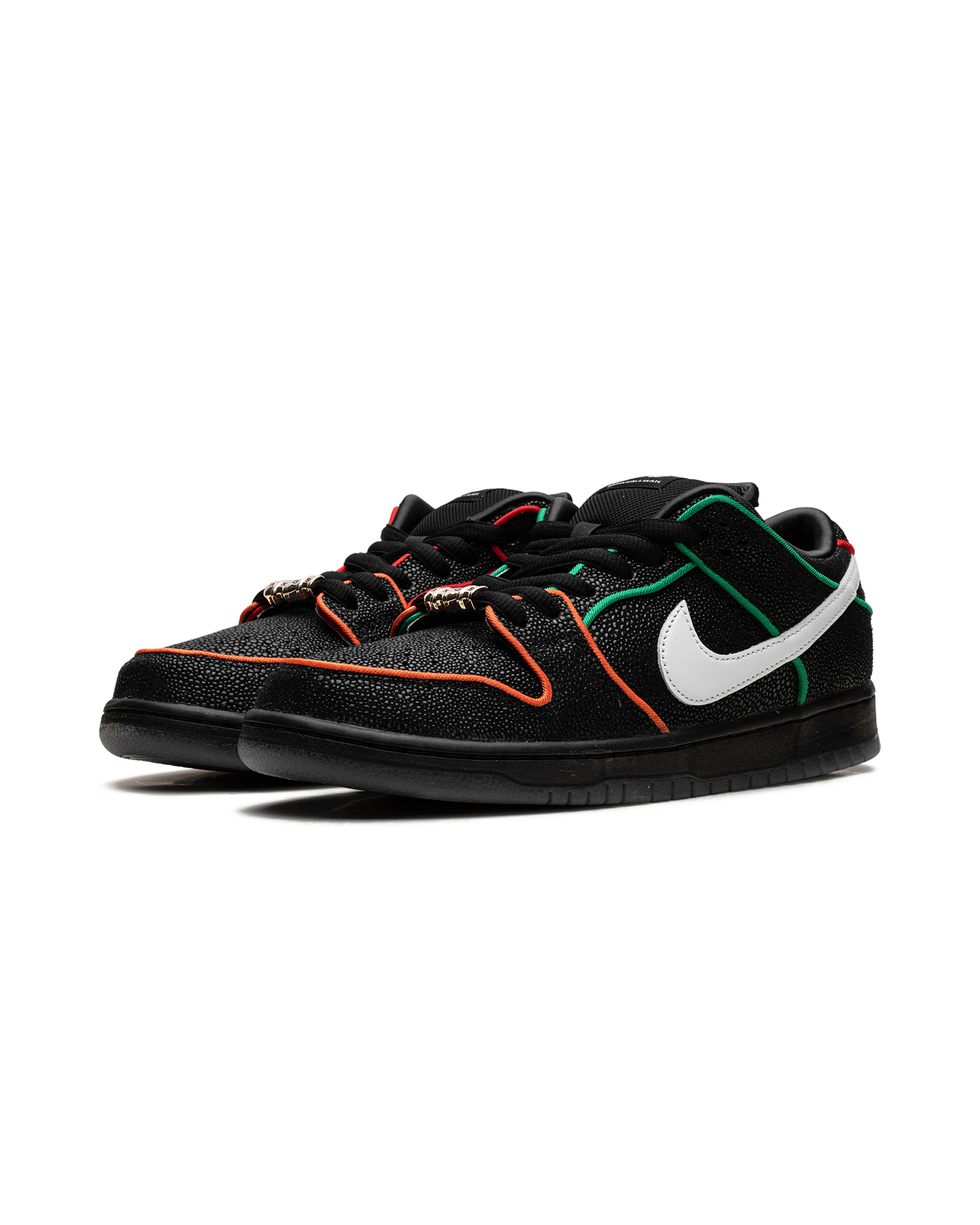 Nike SB Dunk Low Bronx Girls Skate