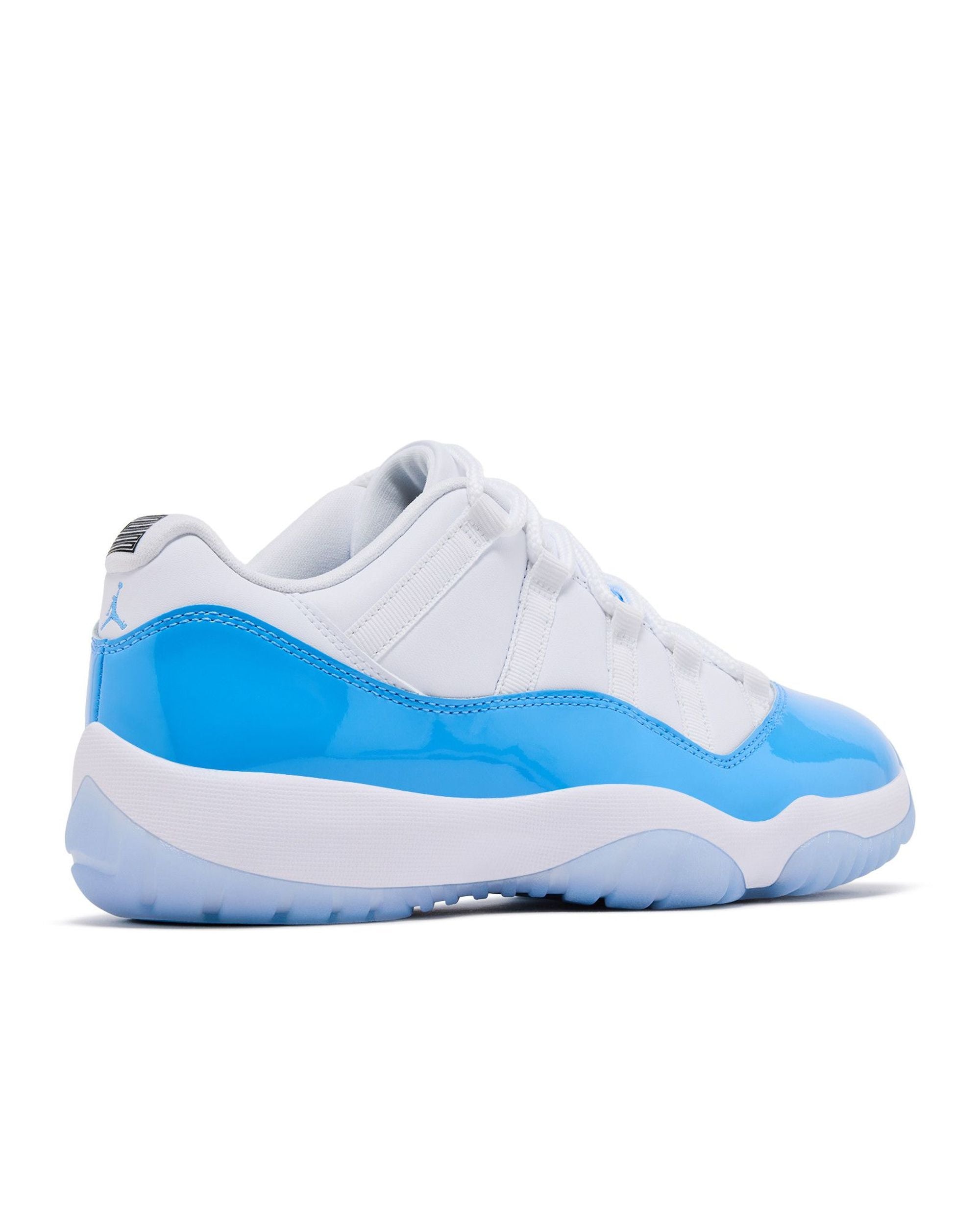 Jordan 11 Retro Low University Blue (2026)